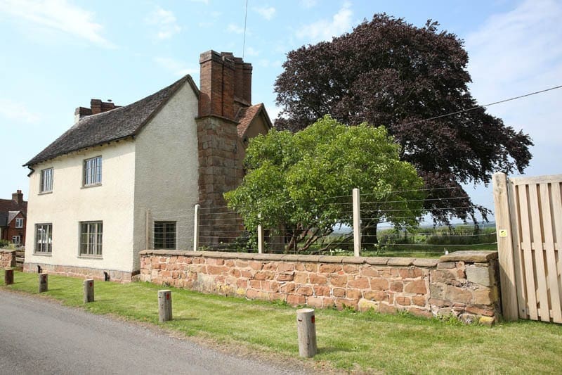 Heritage Casement windows in Warwickshire - exterior shot of a listed building after renovation